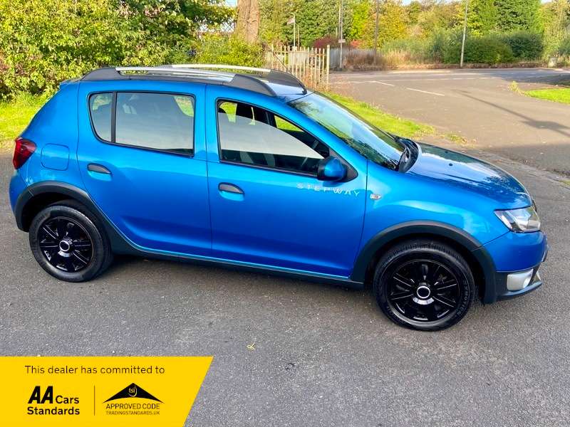 A 2013 DACIA SANDERO STEPWAY LAUREATE 1.5 DCI A 2013 DACIA SANDERO STEPWAY LAUREATE 1.5 DCI