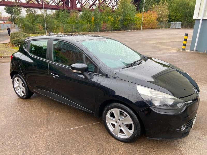 A 2014 RENAULT CLIO EXPRESSION PLUS 16V A 2014 RENAULT CLIO EXPRESSION PLUS 16V