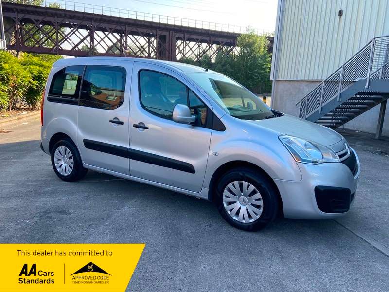 A 2016 CITROEN BERLINGO BLUEHDI FEEL 1.6HDI MPV A 2016 CITROEN BERLINGO BLUEHDI FEEL 1.6HDI MPV