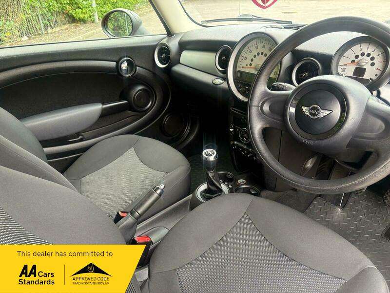2013 PEUGEOT 3008 2013 PEUGEOT 3008