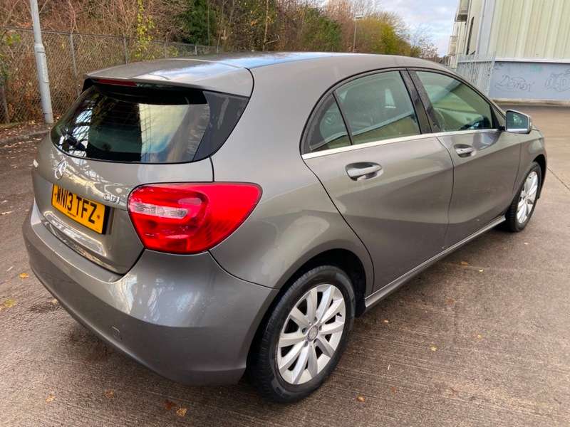 A 2013 MERCEDES A CLASS A180 CDI BLUEEFFICIENCY SE A 2013 MERCEDES A CLASS A180 CDI BLUEEFFICIENCY SE