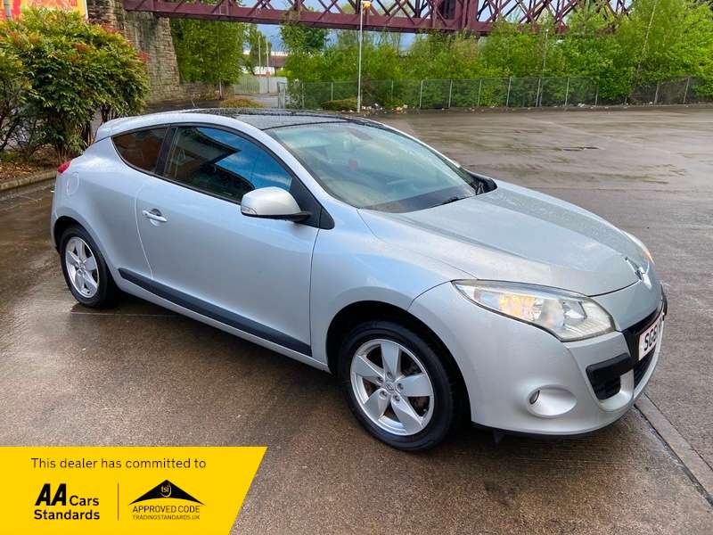 A 2011 RENAULT MEGANE DYNAMIQUE TOMTOM VVT A 2011 RENAULT MEGANE DYNAMIQUE TOMTOM VVT