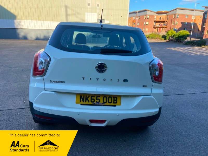 2015 SSANGYONG TIVOLI 2015 SSANGYONG TIVOLI