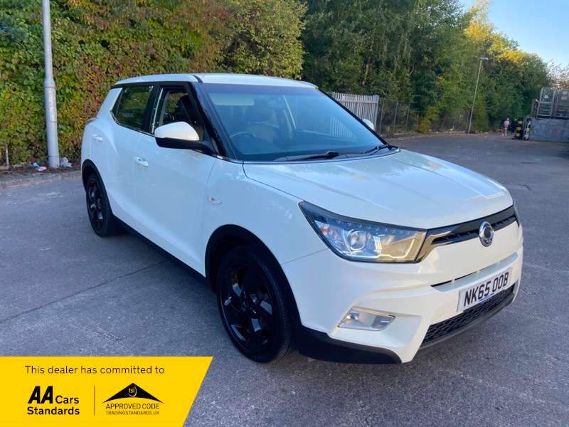 2015 SSANGYONG TIVOLI 2015 SSANGYONG TIVOLI