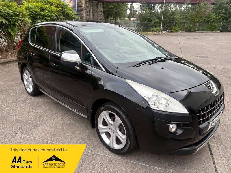 A 2013 PEUGEOT 3008 1.6HDI ALLURE MPV A 2013 PEUGEOT 3008 1.6HDI ALLURE MPV