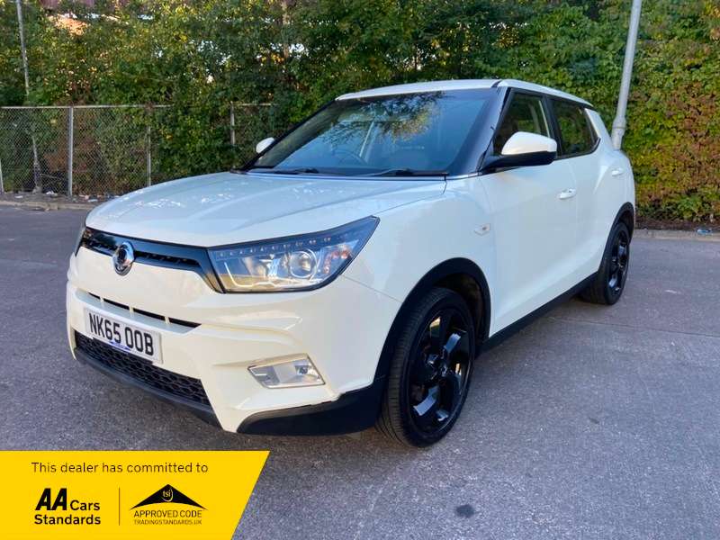 2015 SSANGYONG TIVOLI 2015 SSANGYONG TIVOLI