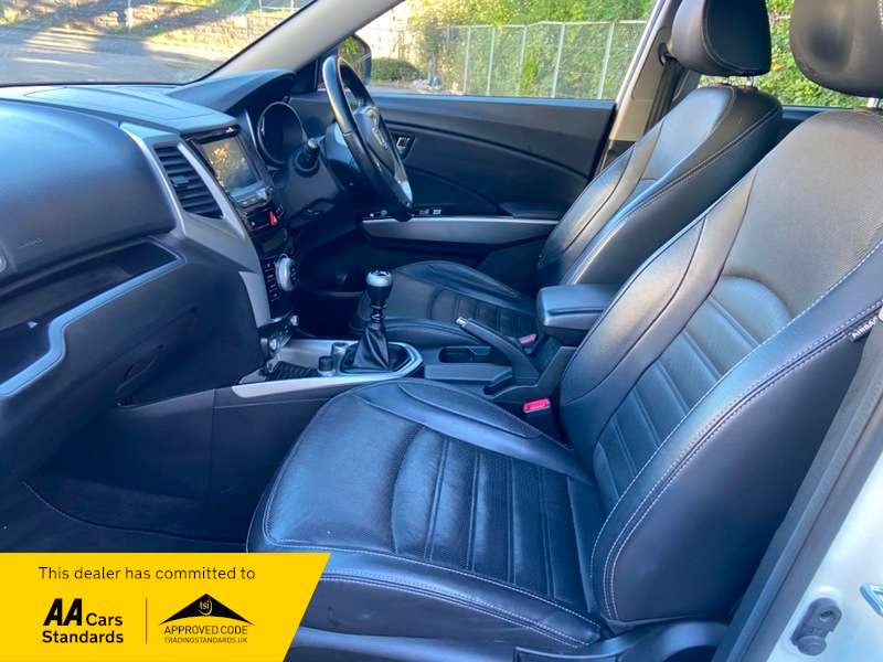 2015 SSANGYONG TIVOLI 2015 SSANGYONG TIVOLI