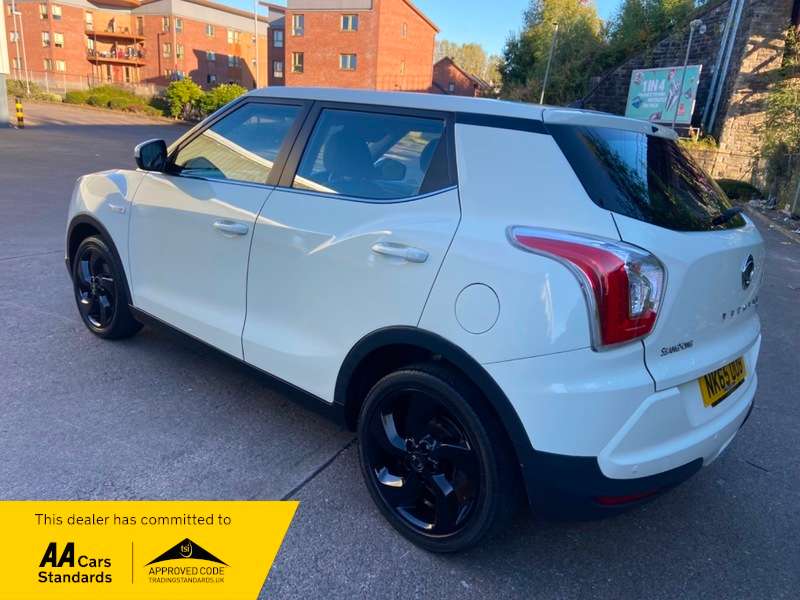 2015 SSANGYONG TIVOLI 2015 SSANGYONG TIVOLI