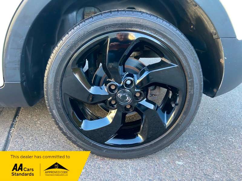 2015 SSANGYONG TIVOLI 2015 SSANGYONG TIVOLI