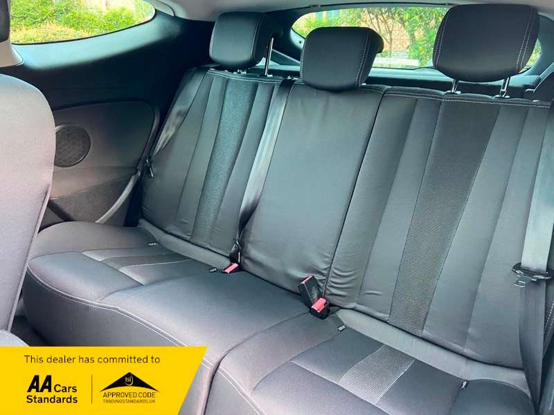 2011 RENAULT MEGANE 2011 RENAULT MEGANE