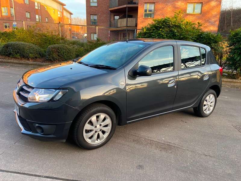 A 2014 DACIA SANDERO MIDNIGHT TCE A 2014 DACIA SANDERO MIDNIGHT TCE