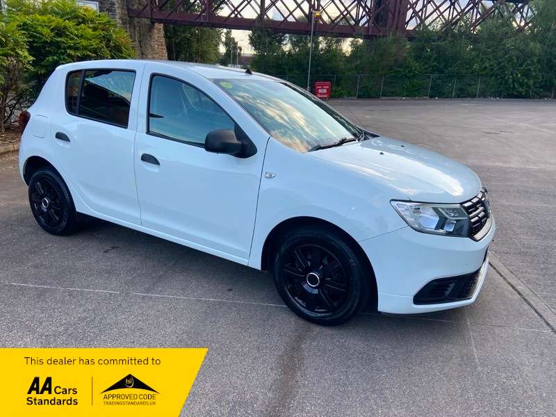 A 2020 DACIA SANDERO ESSENTIAL1.0 SCE 5DR A 2020 DACIA SANDERO ESSENTIAL1.0 SCE 5DR