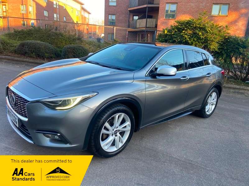 2017 INFINITI Q30 2017 INFINITI Q30