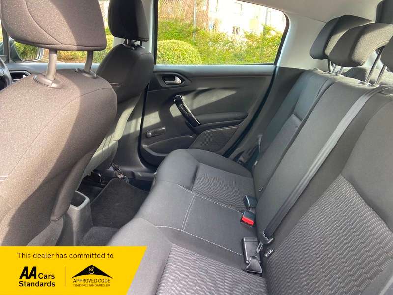 2016 PEUGEOT 208 2016 PEUGEOT 208