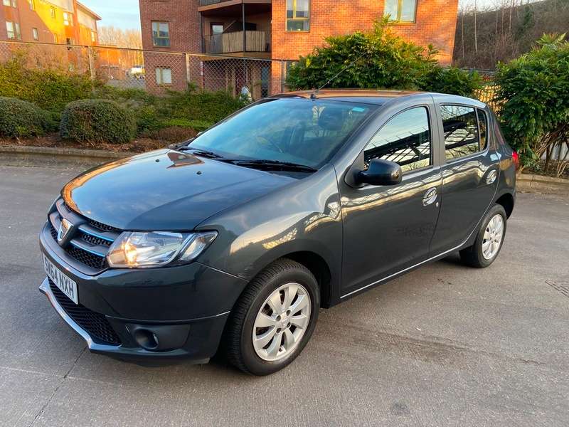 A 2014 DACIA SANDERO MIDNIGHT TCE A 2014 DACIA SANDERO MIDNIGHT TCE