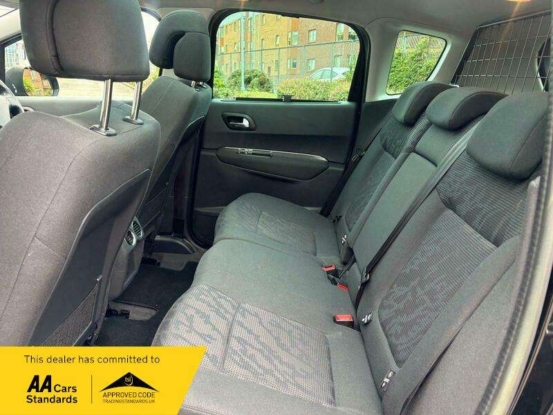 2013 PEUGEOT 3008 2013 PEUGEOT 3008