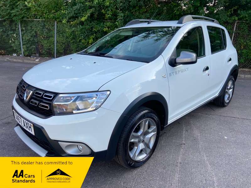 A 2017 DACIA SANDERO STEPWAY AMBIANCE 0.9 TCE 5DR A 2017 DACIA SANDERO STEPWAY AMBIANCE 0.9 TCE 5DR