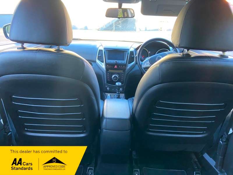 2015 SSANGYONG TIVOLI 2015 SSANGYONG TIVOLI