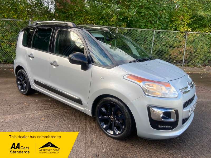 A 2015 CITROEN C3 1.6 HDI EXCLUSIVE PICASSO MPV A 2015 CITROEN C3 1.6 HDI EXCLUSIVE PICASSO MPV