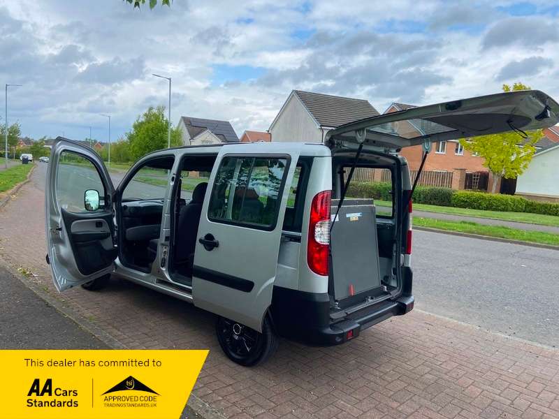 2010 FIAT DOBLO 2010 FIAT DOBLO