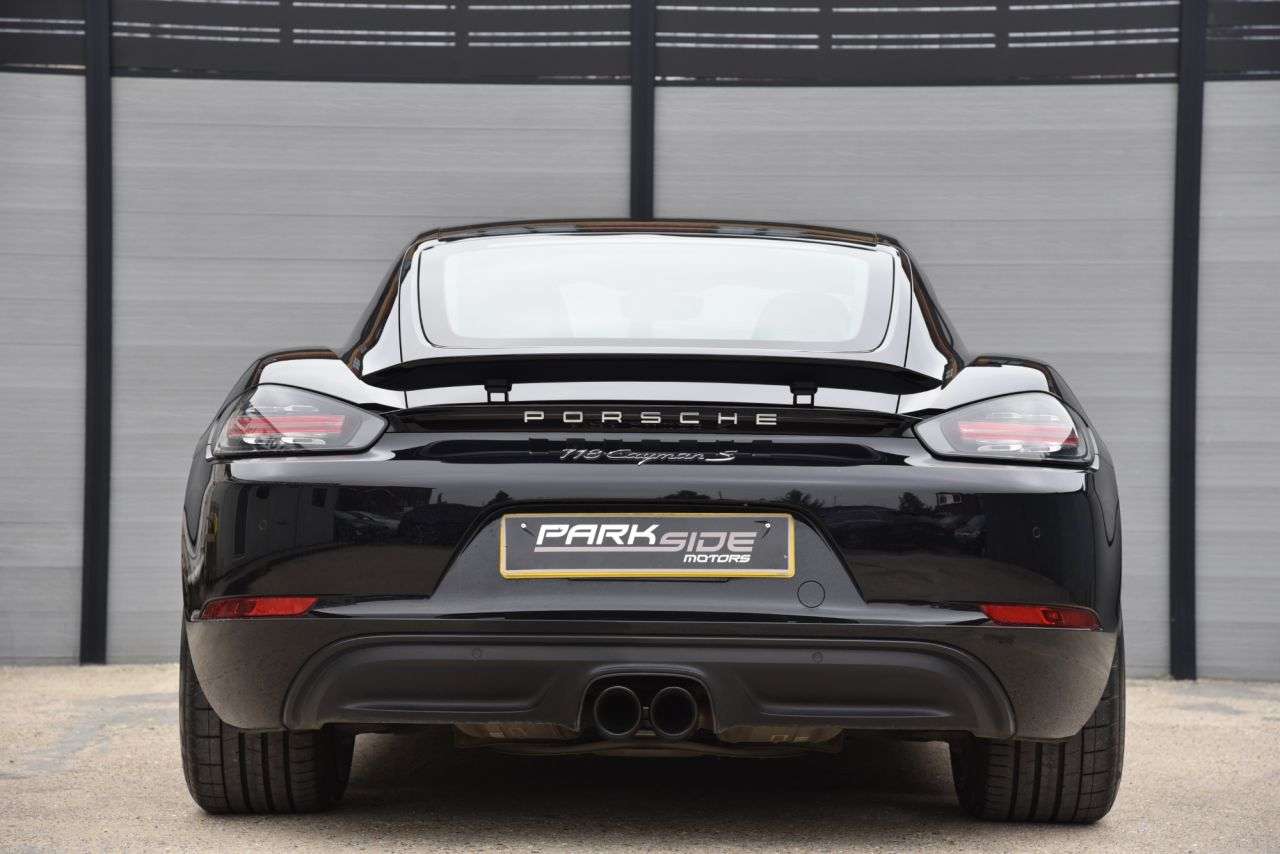 2017 PORSCHE 718 CAYMAN 2017 PORSCHE 718 CAYMAN