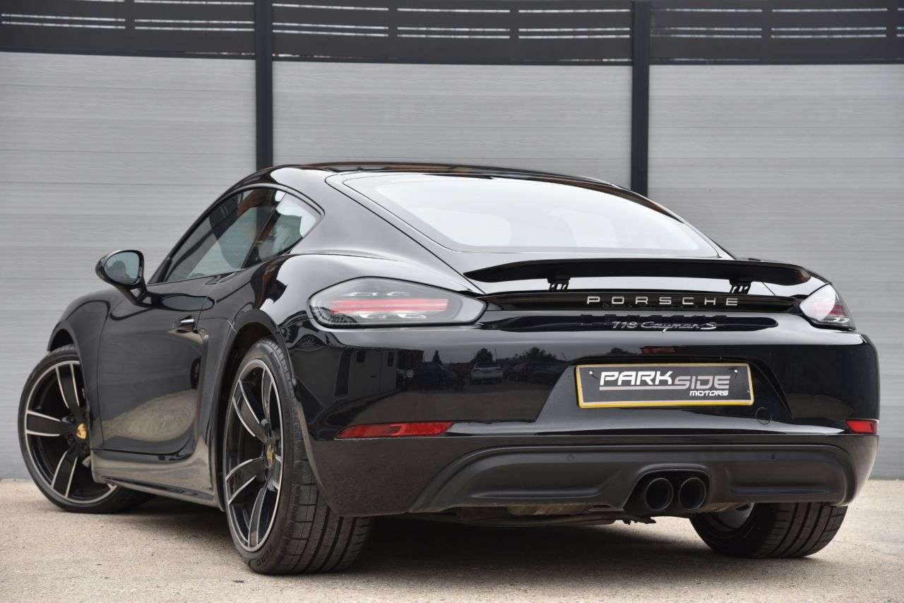 2017 PORSCHE 718 CAYMAN 2017 PORSCHE 718 CAYMAN