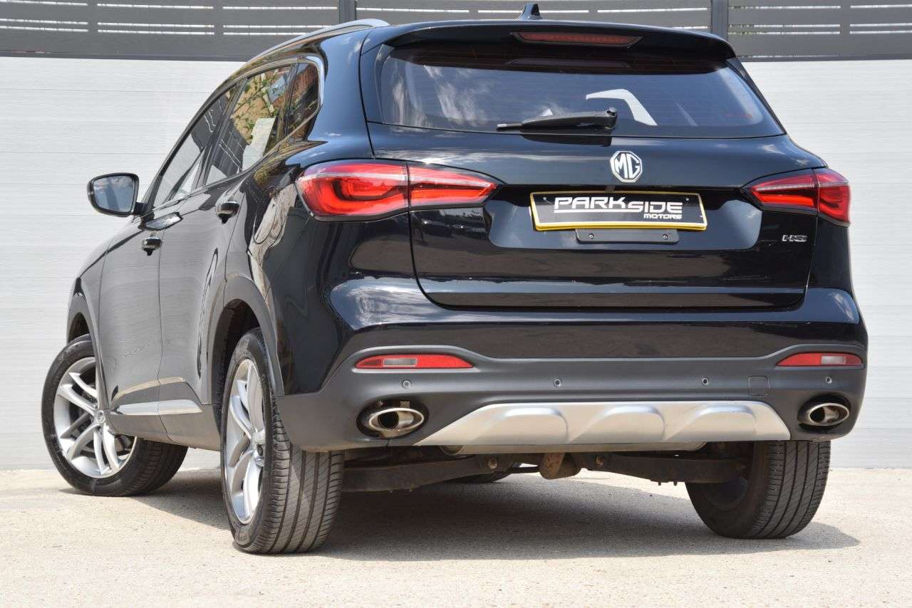 A 2021 MG MG HS 1.5 T-GDI Exclusive SUV 5dr Petrol Manual Euro 6 (s/s) (162 ps) RED LEATHER A 2021 MG MG HS 1.5 T-GDI Exclusive SUV 5dr Petrol Manual Euro 6 (s/s) (162 ps) RED LEATHER