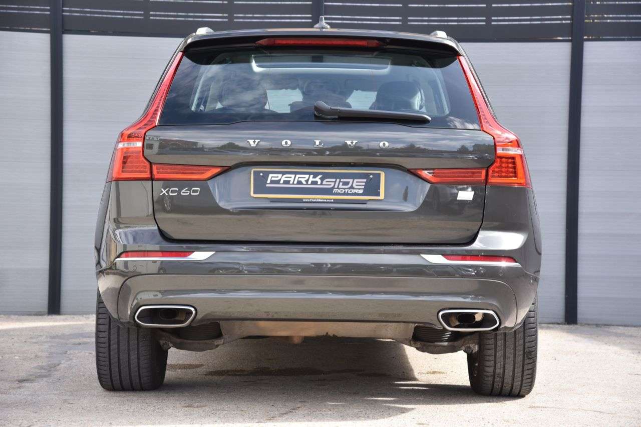 2021 VOLVO XC60 2021 VOLVO XC60
