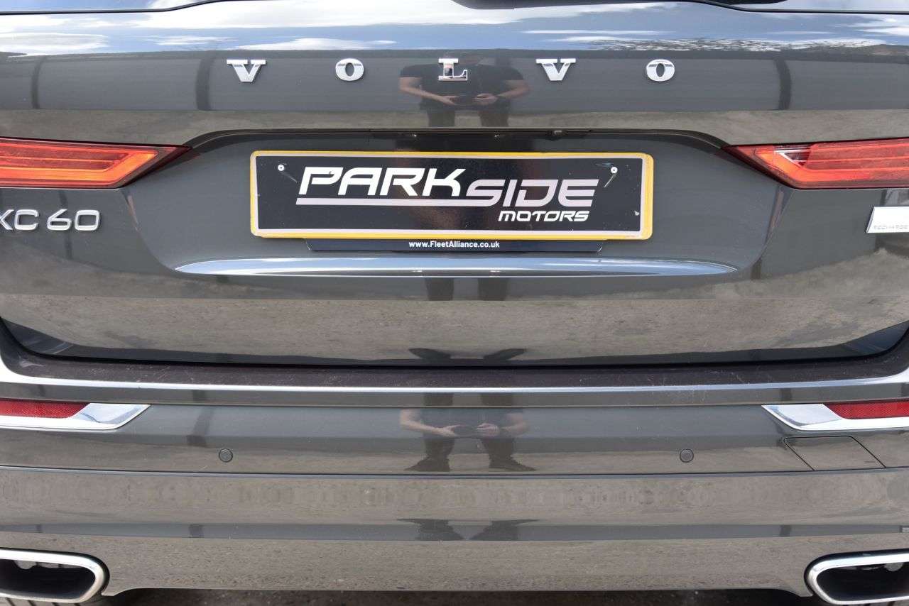 2021 VOLVO XC60 2021 VOLVO XC60