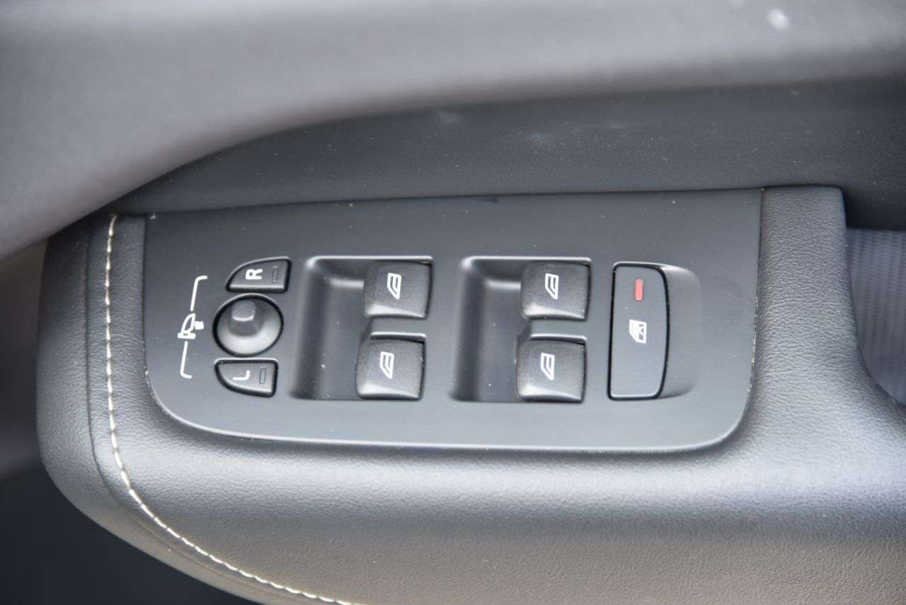 2021 VOLVO XC60 2021 VOLVO XC60