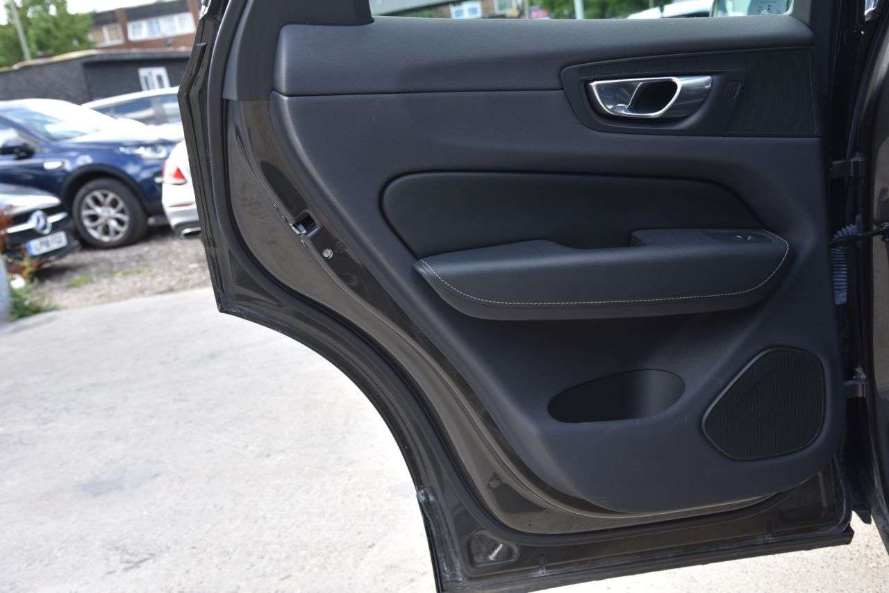 2021 VOLVO XC60 2021 VOLVO XC60