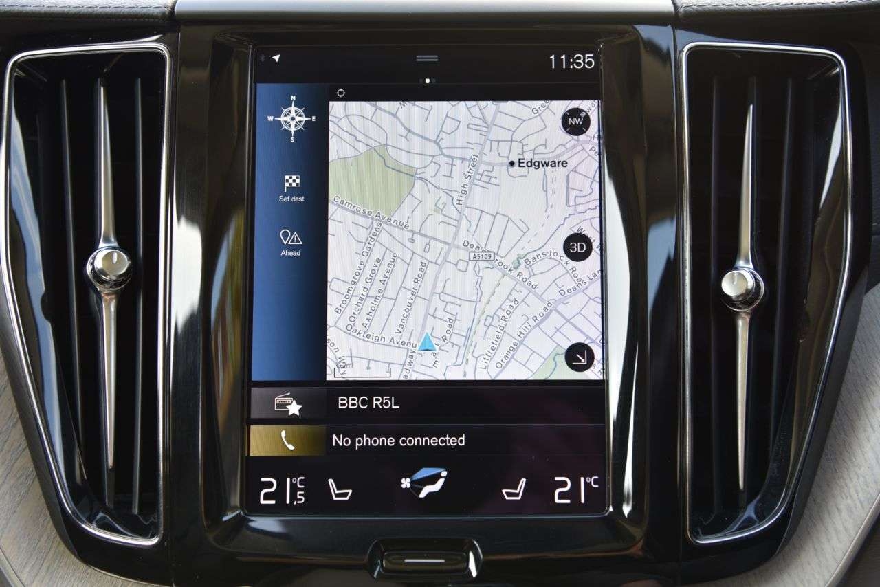 2021 VOLVO XC60 2021 VOLVO XC60