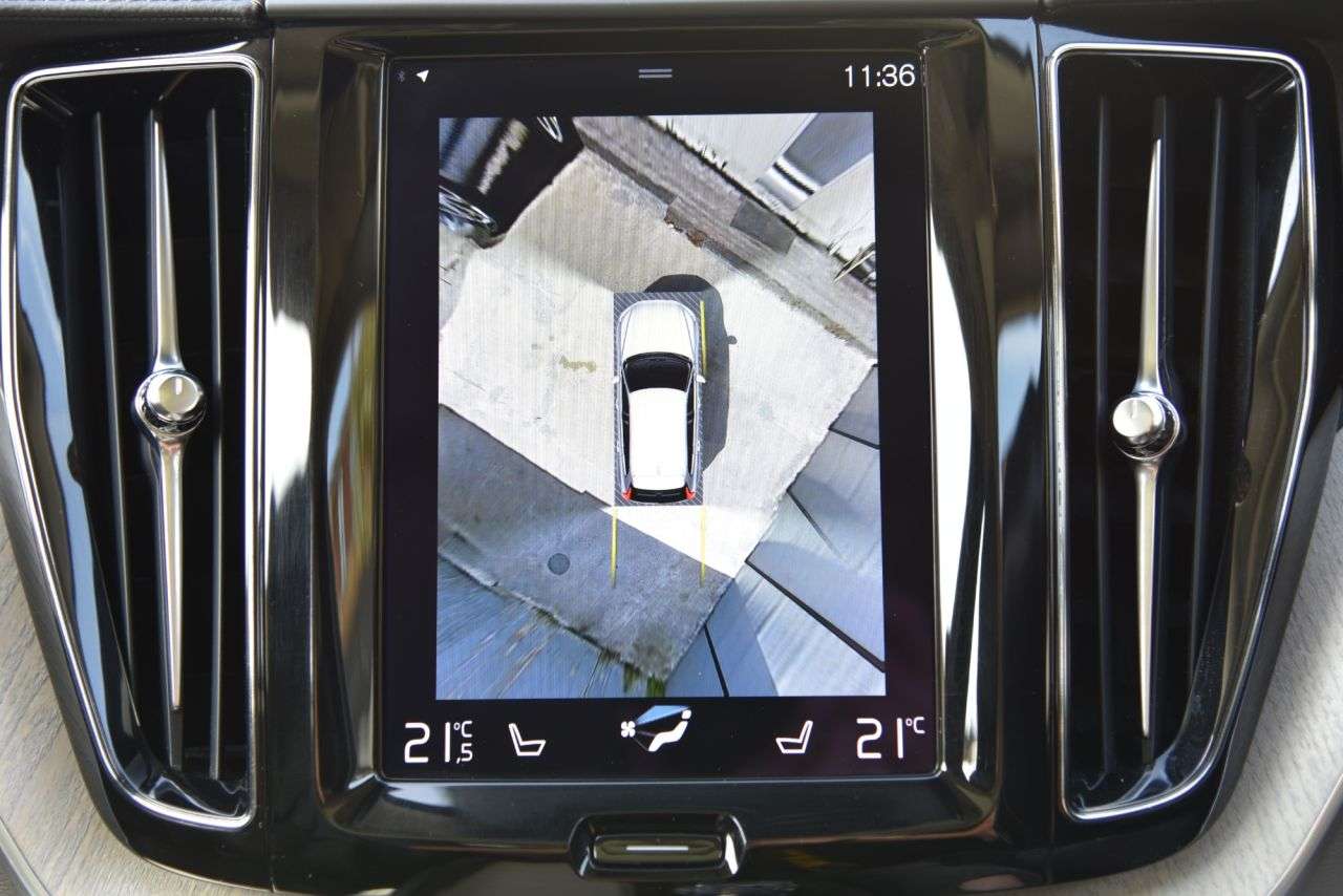 2021 VOLVO XC60 2021 VOLVO XC60