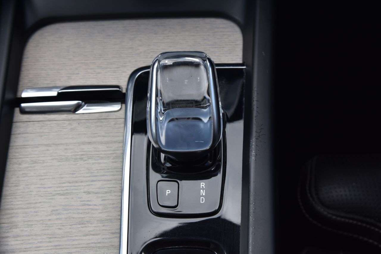 2021 VOLVO XC60 2021 VOLVO XC60