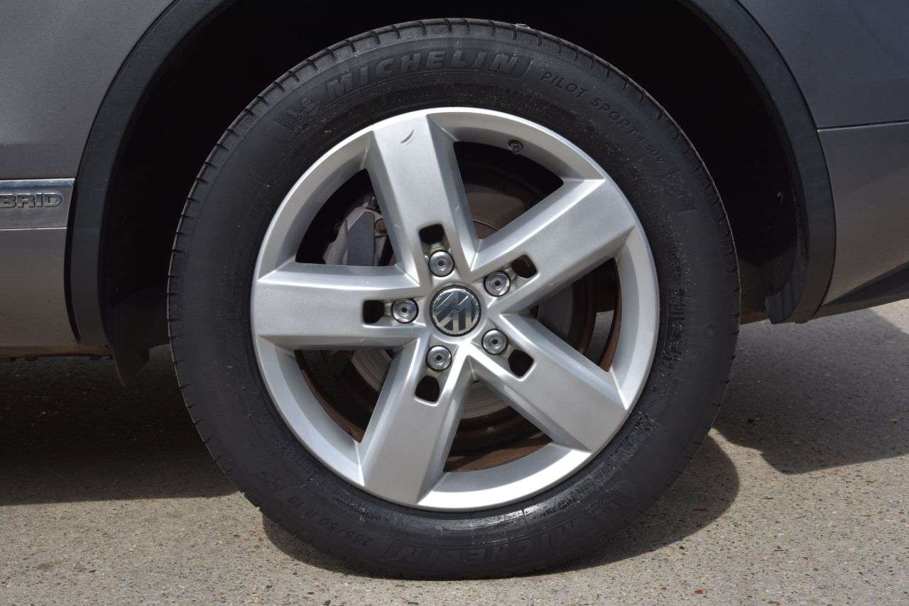 2013 VOLKSWAGEN TOUAREG 2013 VOLKSWAGEN TOUAREG