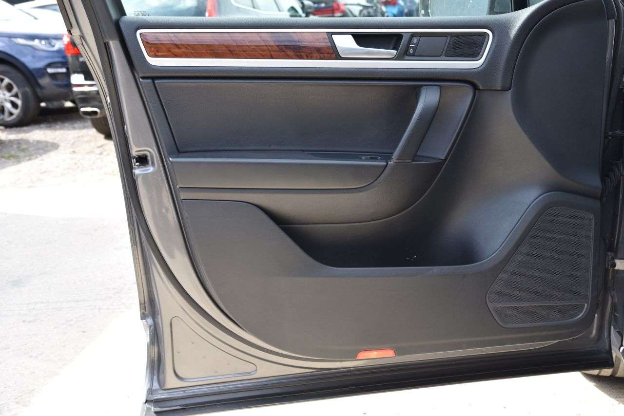 2013 VOLKSWAGEN TOUAREG 2013 VOLKSWAGEN TOUAREG