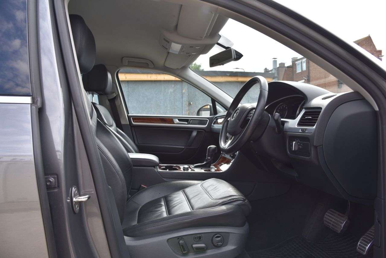 2013 VOLKSWAGEN TOUAREG 2013 VOLKSWAGEN TOUAREG