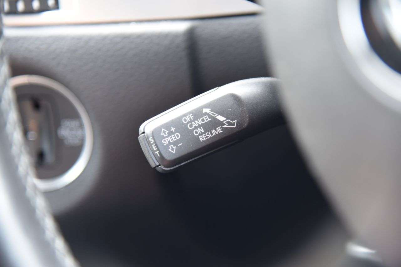 2013 VOLKSWAGEN TOUAREG 2013 VOLKSWAGEN TOUAREG