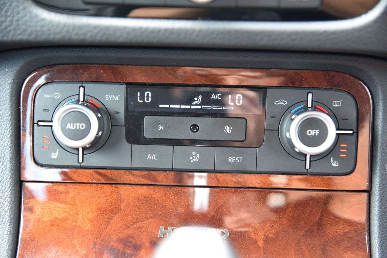 2013 VOLKSWAGEN TOUAREG 2013 VOLKSWAGEN TOUAREG