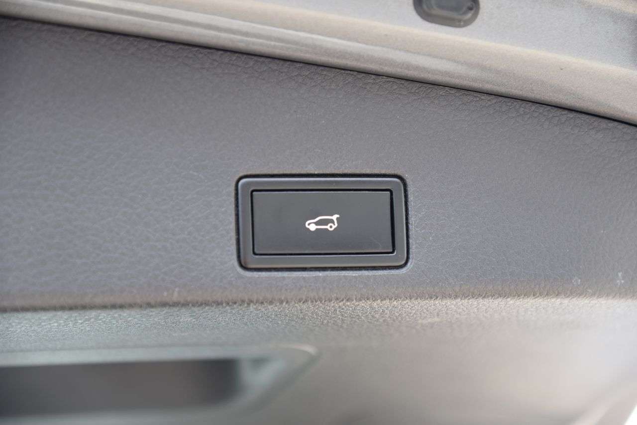 2013 VOLKSWAGEN TOUAREG 2013 VOLKSWAGEN TOUAREG