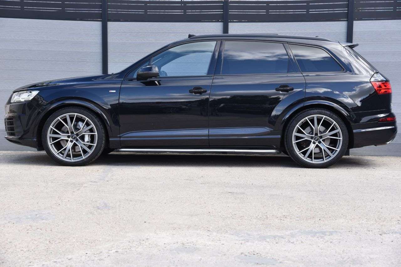 2018 AUDI Q7 2018 AUDI Q7