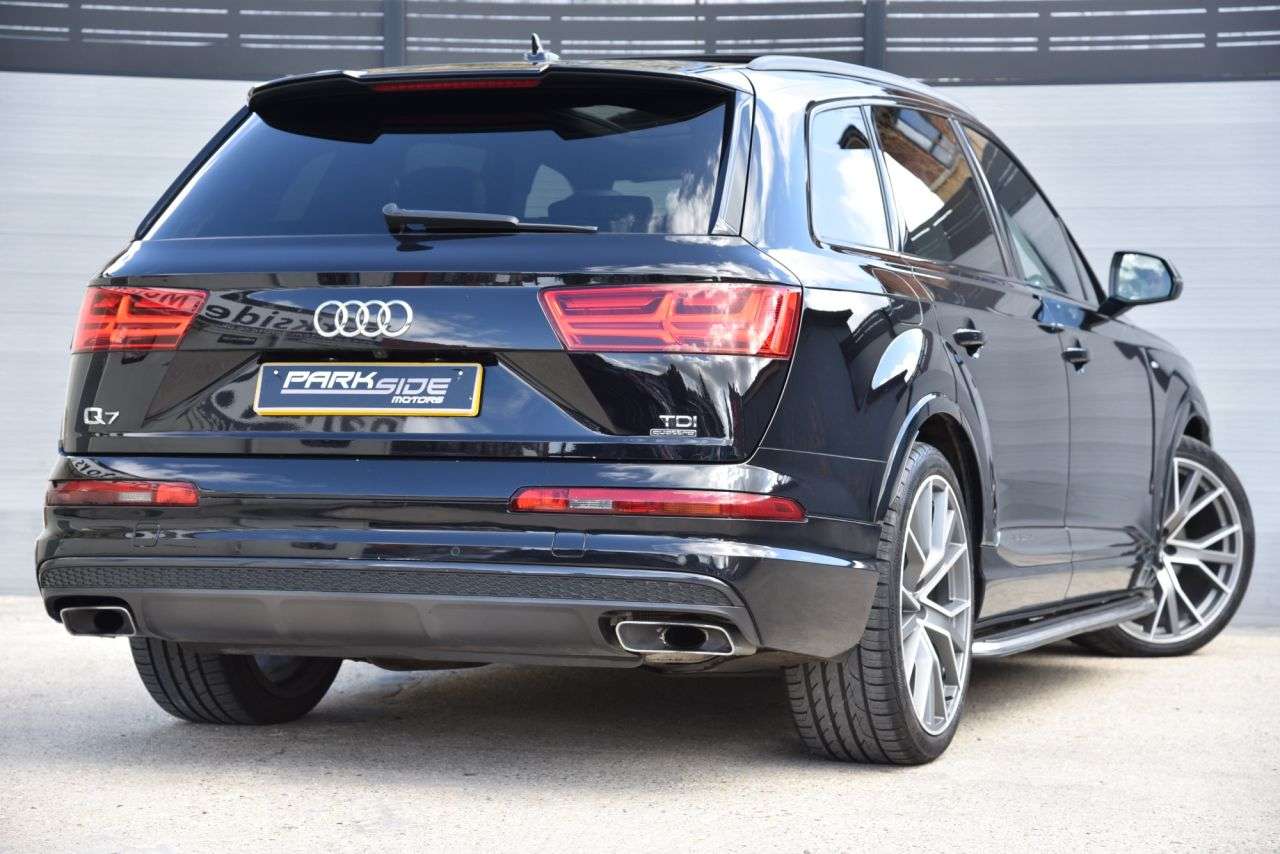 2018 AUDI Q7 2018 AUDI Q7