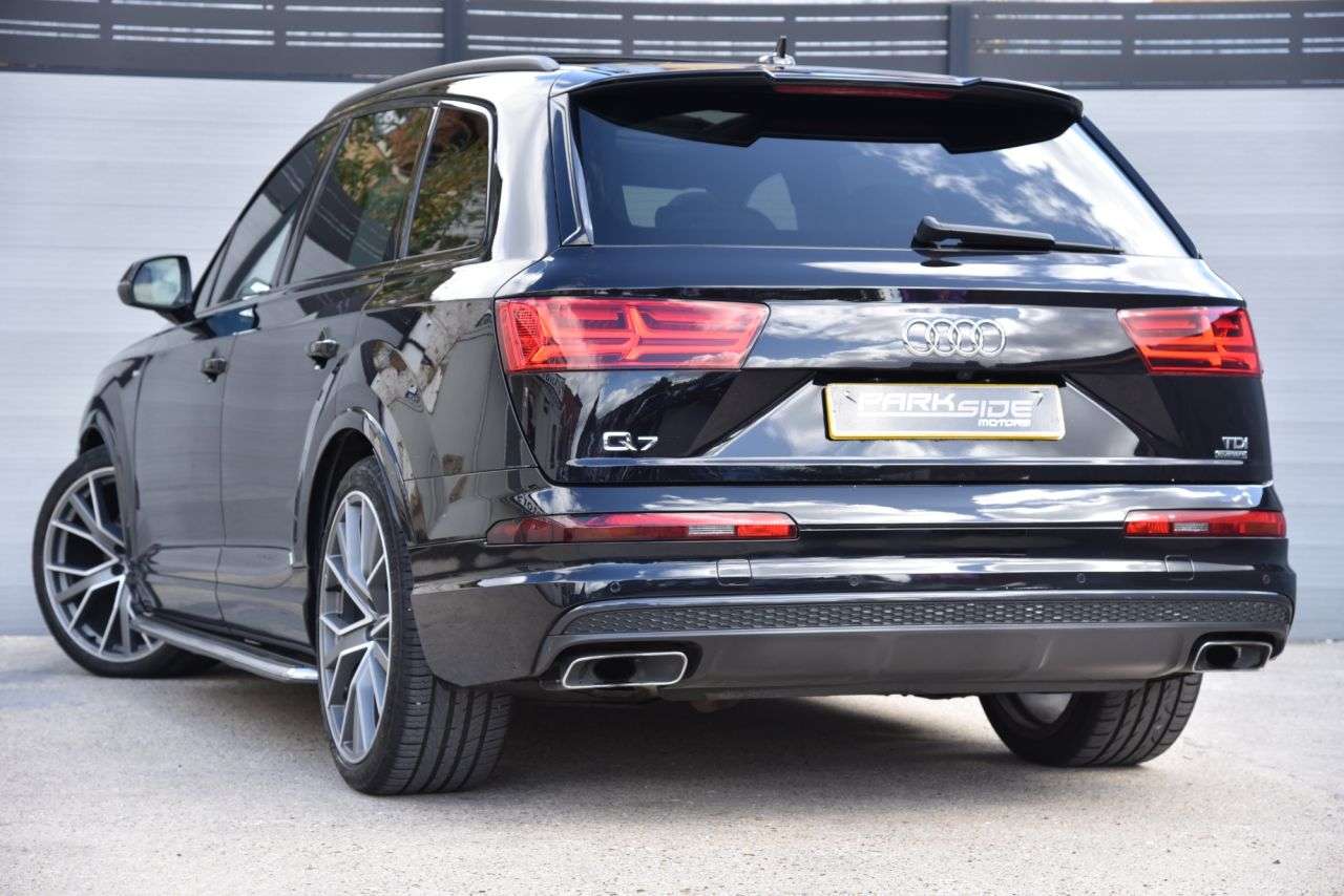 2018 AUDI Q7 2018 AUDI Q7