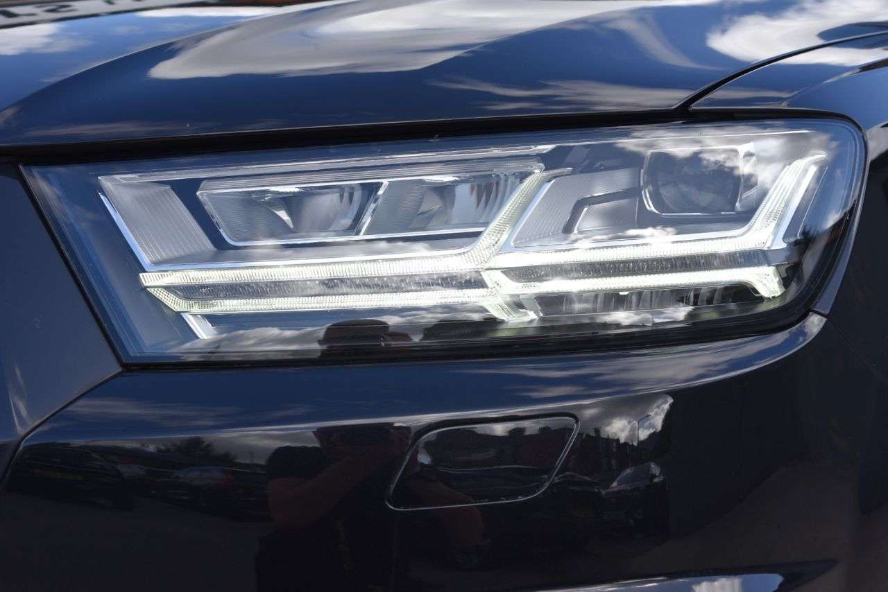 2018 AUDI Q7 2018 AUDI Q7