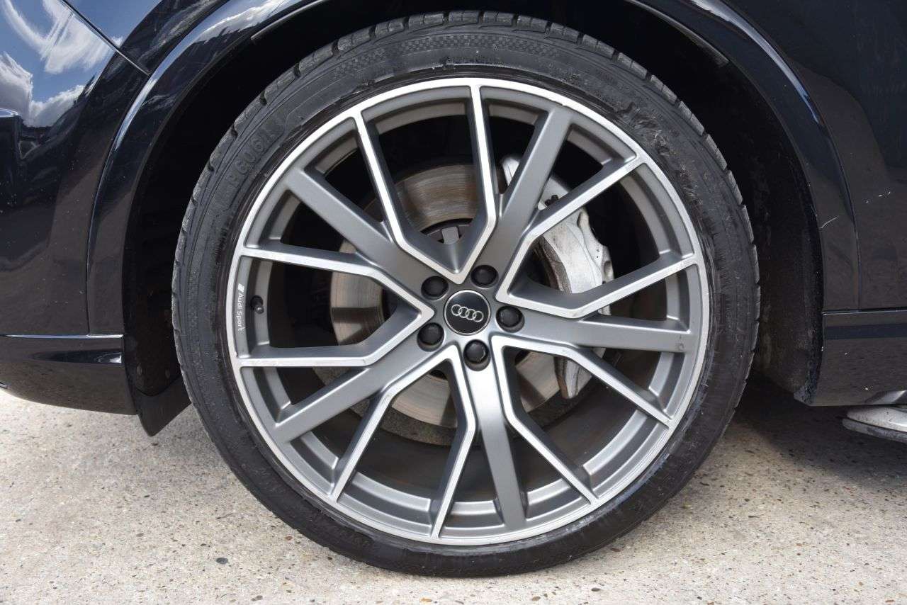 2018 AUDI Q7 2018 AUDI Q7