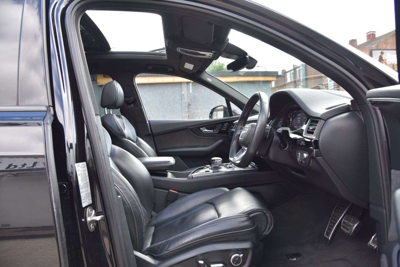 2018 AUDI Q7 2018 AUDI Q7