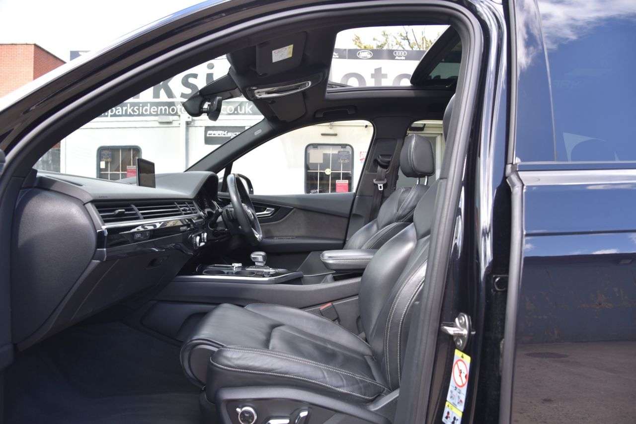 2018 AUDI Q7 2018 AUDI Q7