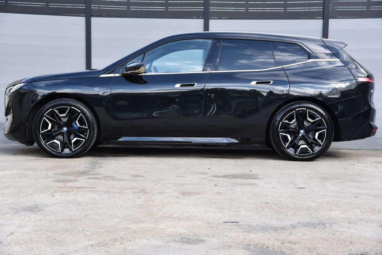 2023 BMW IX 2023 BMW IX