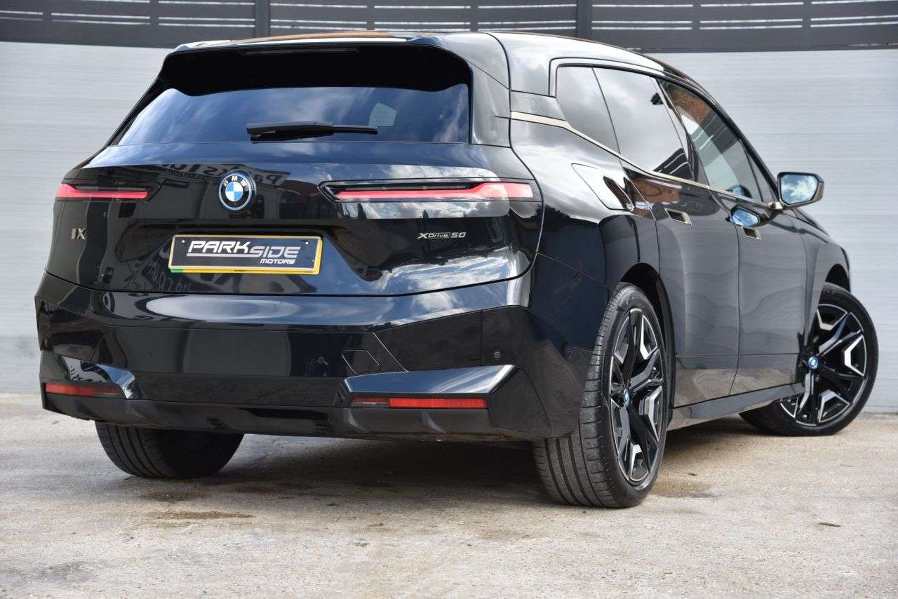 2023 BMW IX 2023 BMW IX