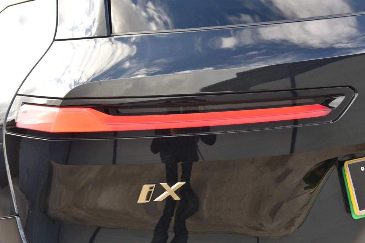 2023 BMW IX 2023 BMW IX